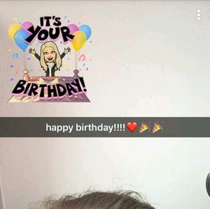 Meet your Posher, Chloe